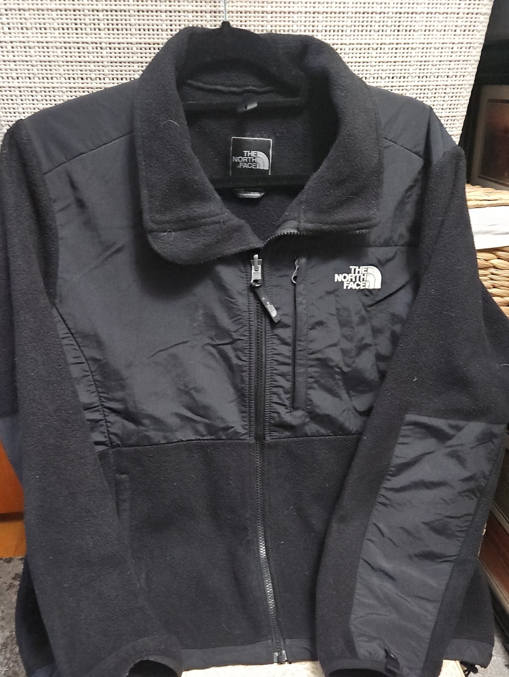 The North Face Black Women’s Lightweight Fleece Jacket with Chest Pocket